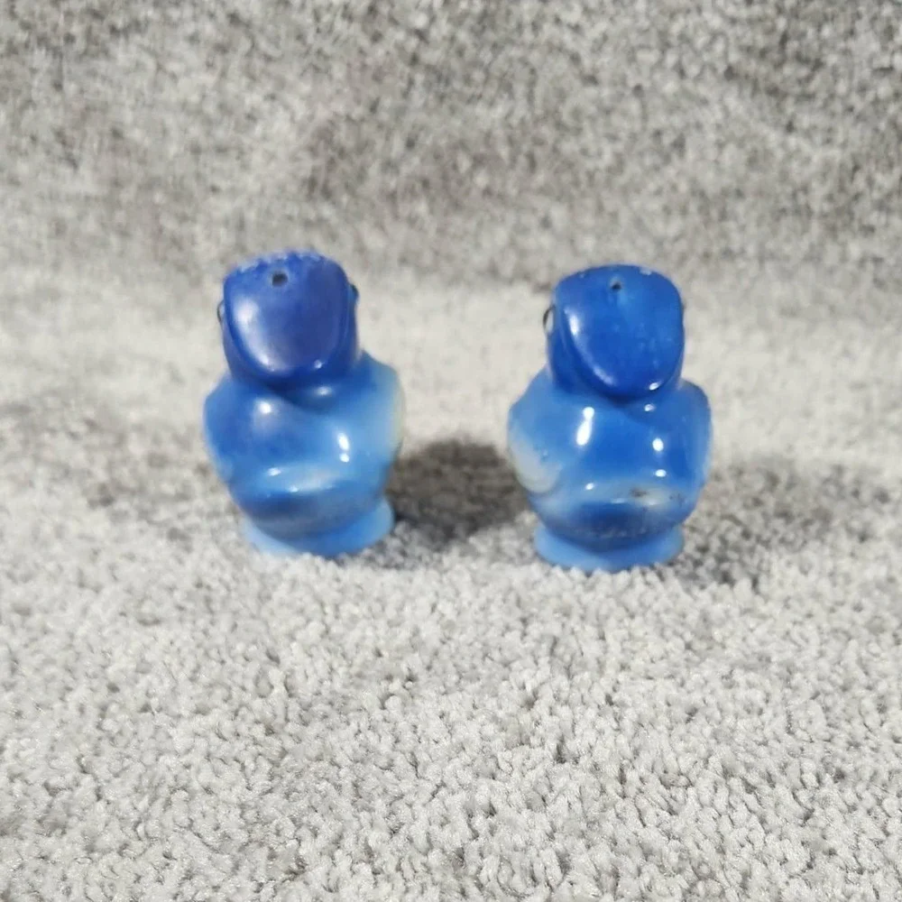 Blue Bird Salt and Pepper Shakers Ceramic Vintage Style Set‎